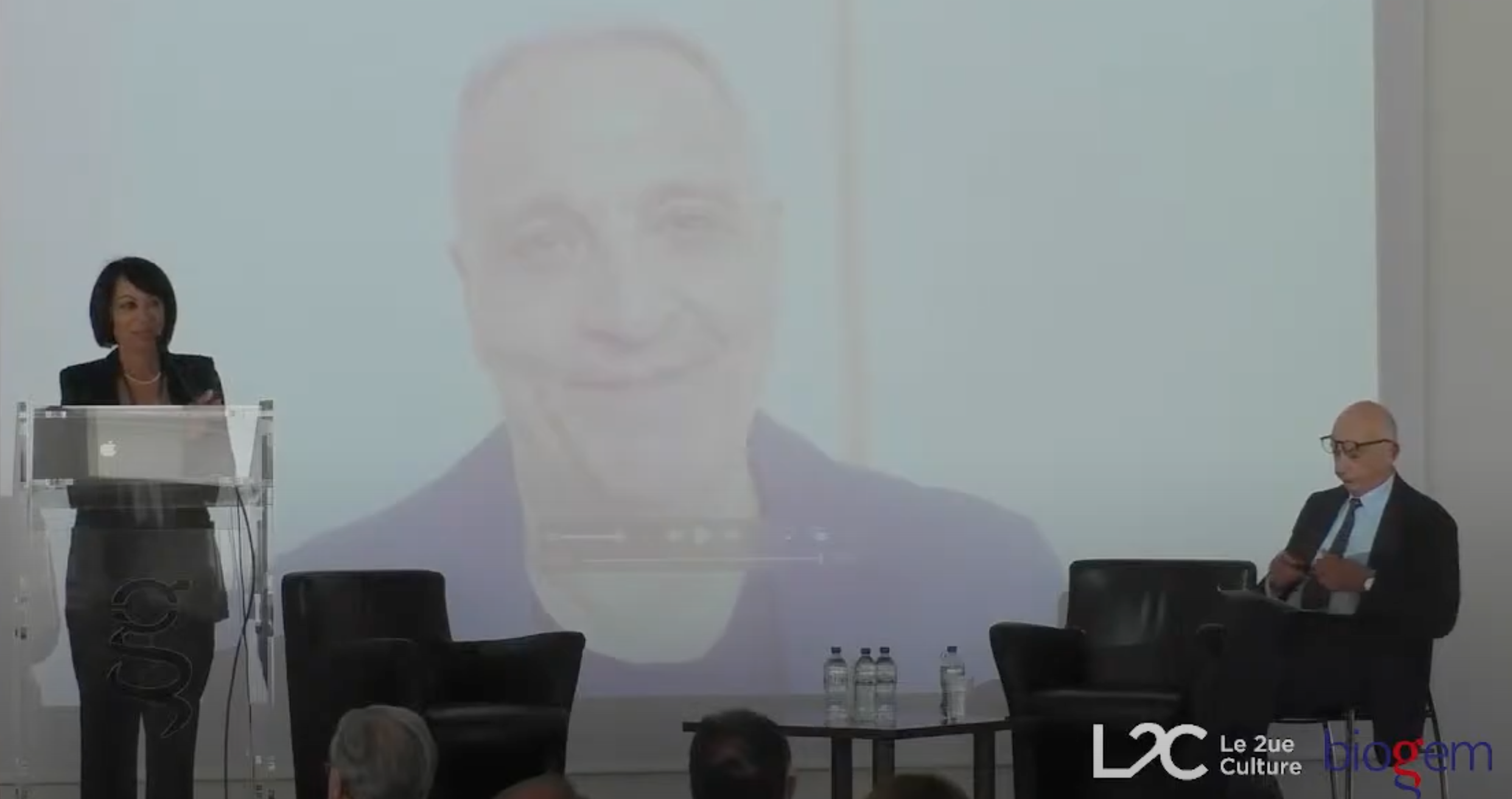 Presentazione del romanzo: Il pappagallo muto. Una storia di Sara